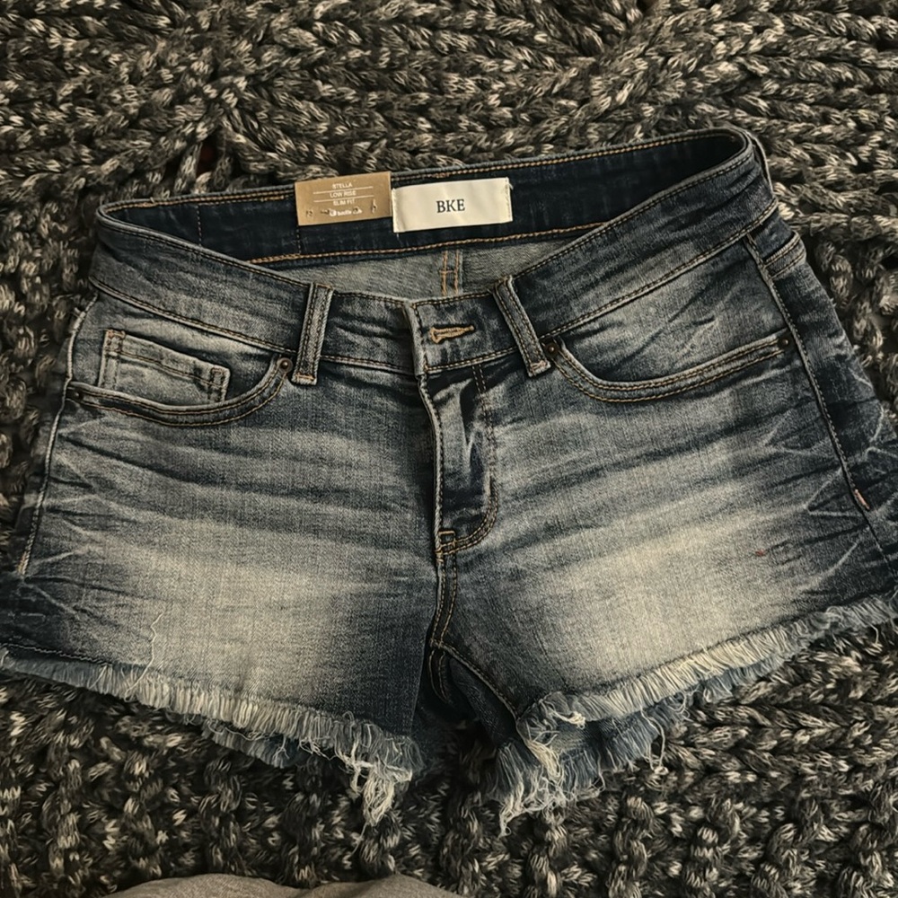 Buckle shorts-brand new tags on